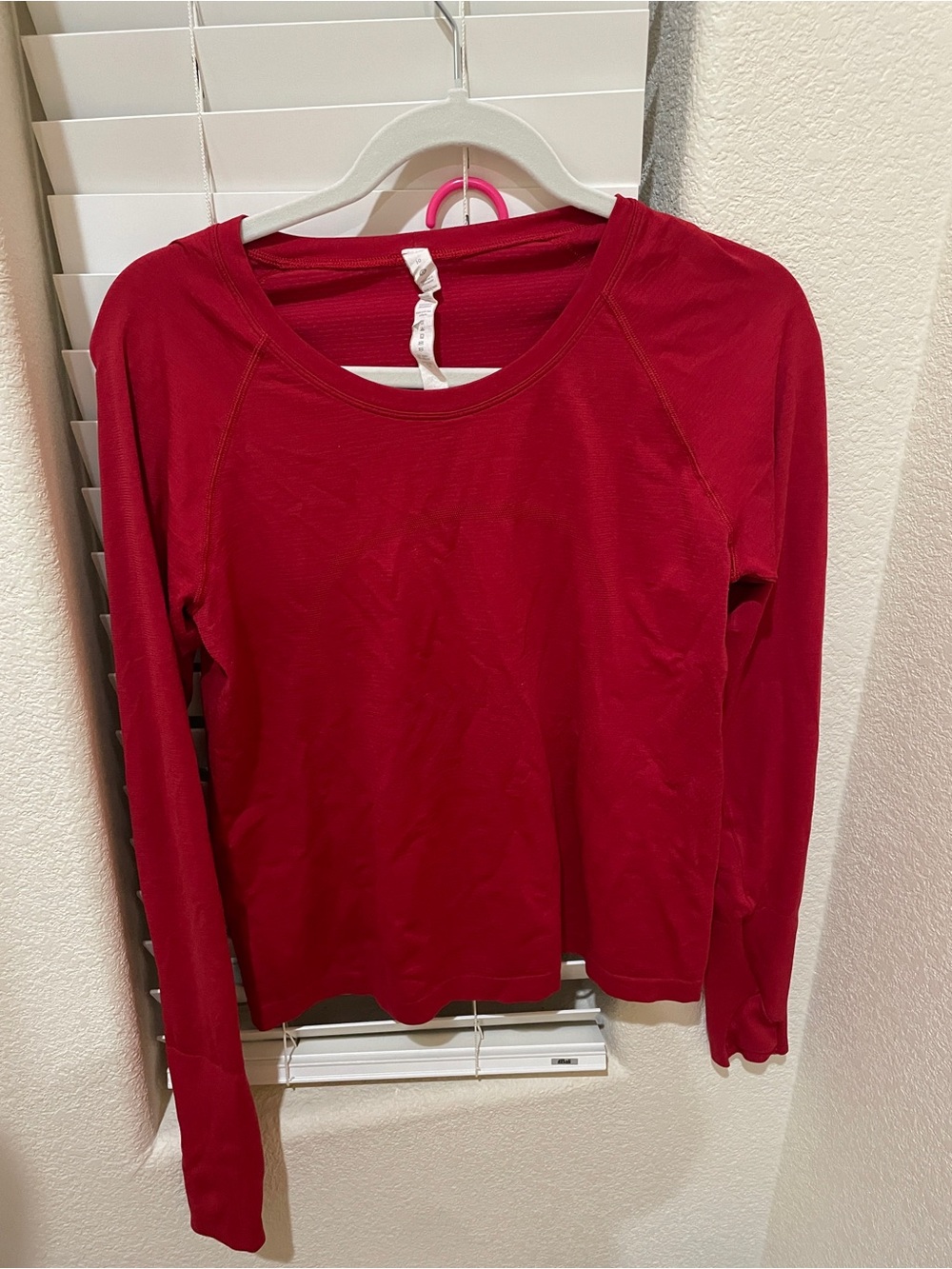 Lululemon  Women’s Long-Sleeve Red Crewneck Top size 10